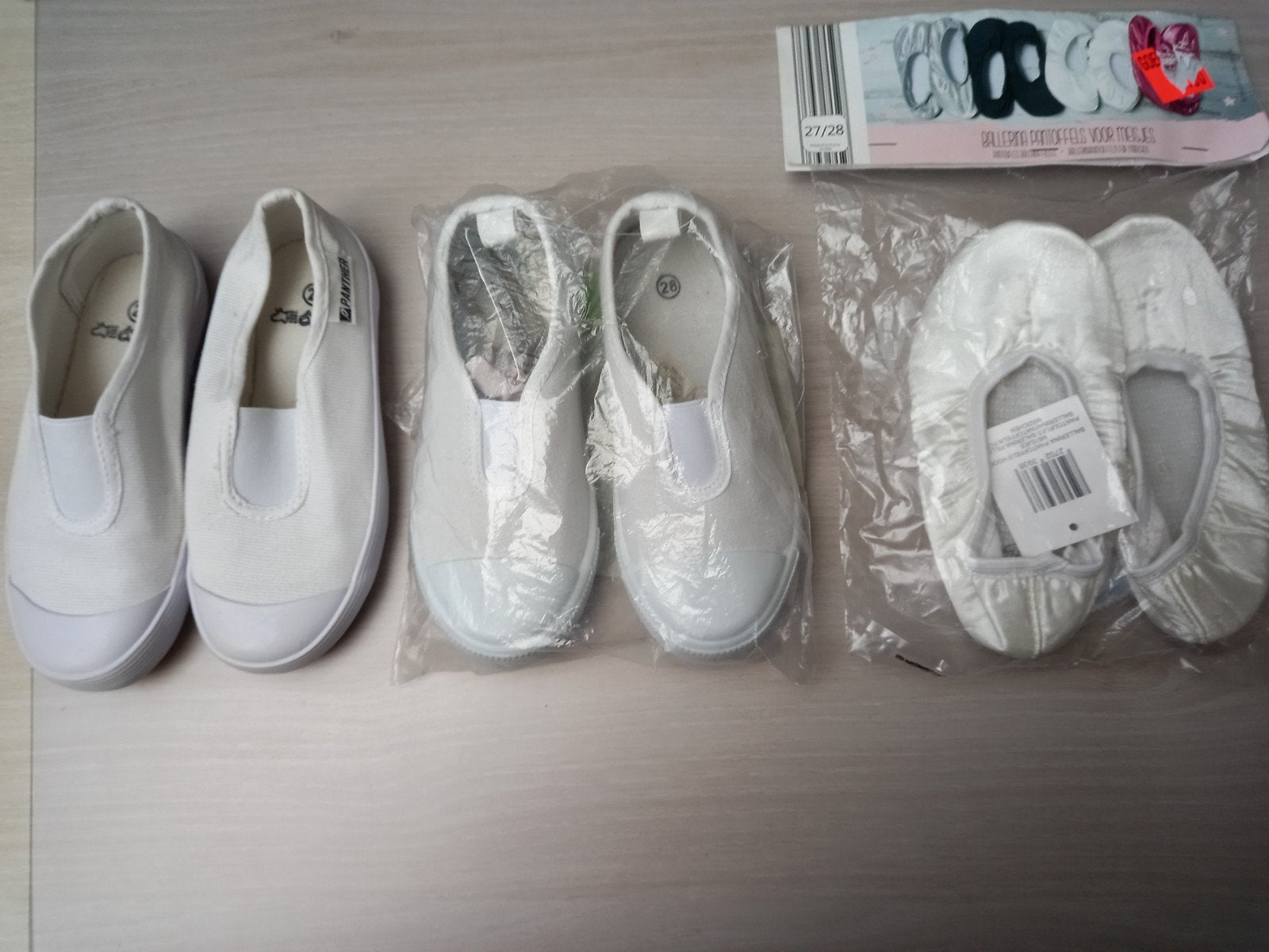 lot nieuwe turnpantoffels 27/28/29, Sport en Fitness, Ophalen of Verzenden, Nieuw, Wit, Turnschoenen