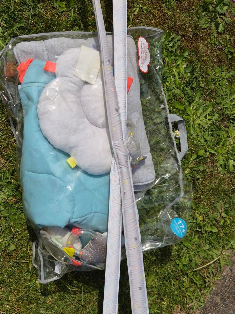 Speelmat voor baby, Enlèvement