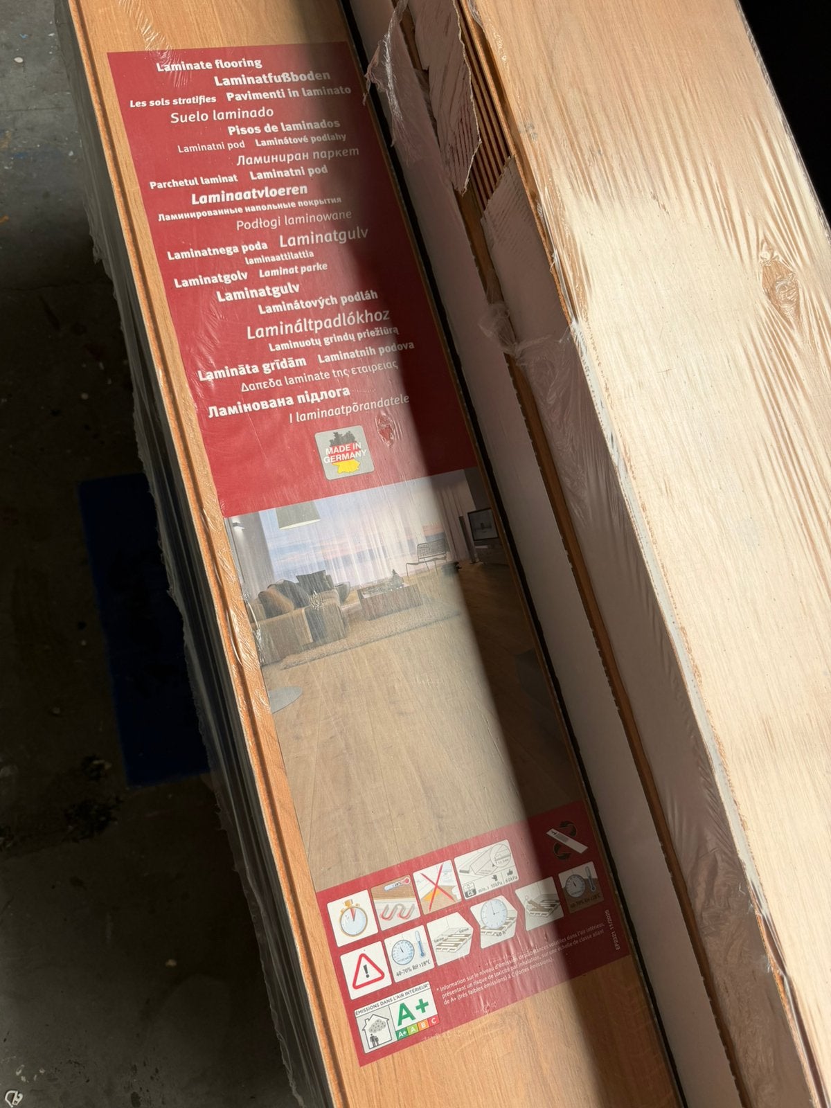 Ongebruikte 8mm Laminaat 31,92m2 - Egger Honey Oak, Doe-het-zelf en Bouw, Ophalen, Zo goed als nieuw, Laminaat