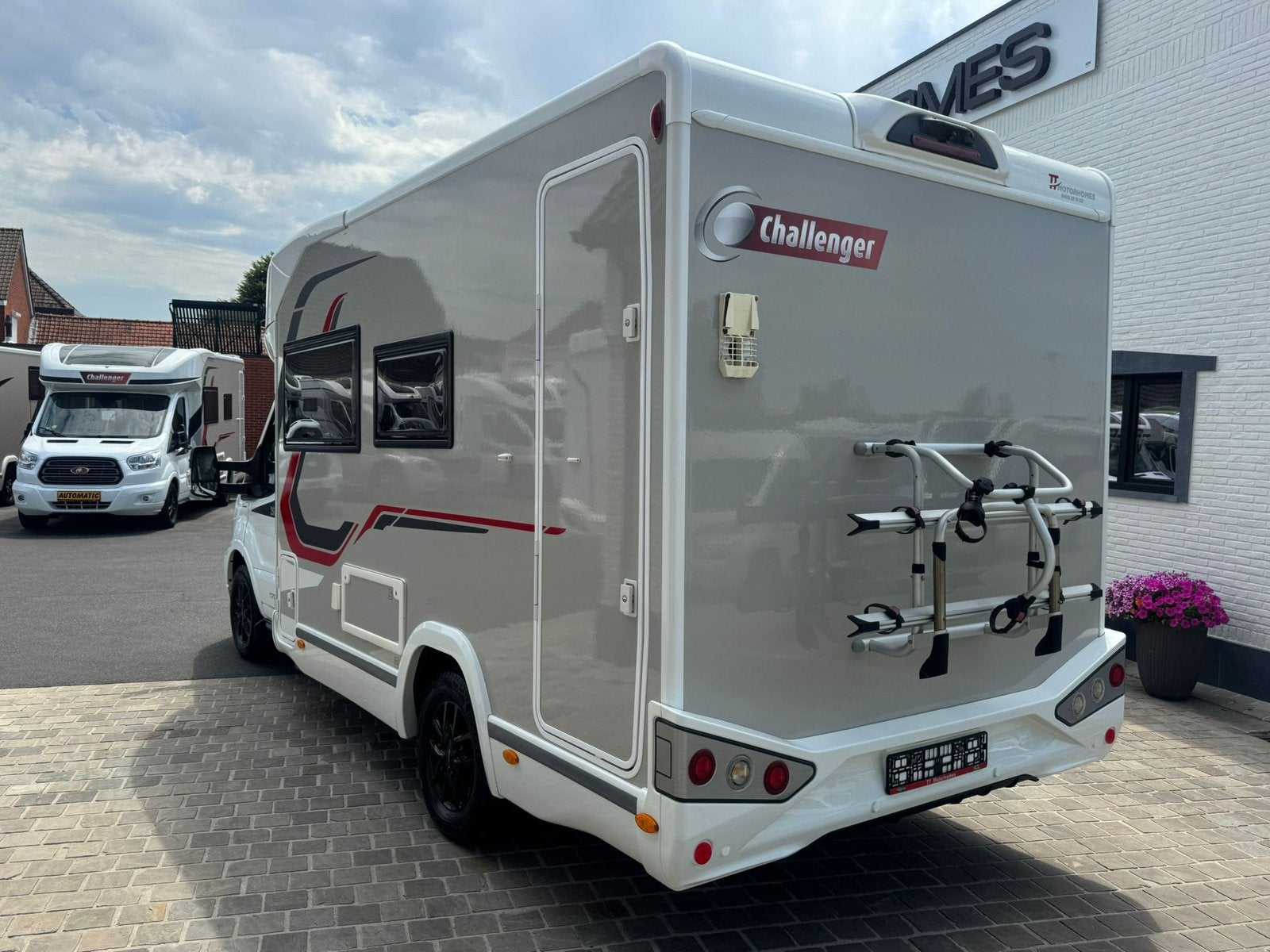 Ford Transit Challenger Graphite 250, Automaat, Ringverwarming, Ford, Bedrijf