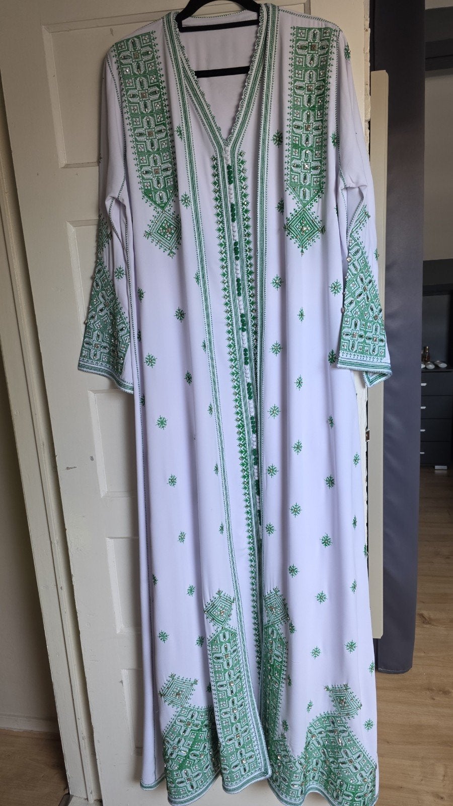 Lebsa henna mise 1 fois, Enlèvement