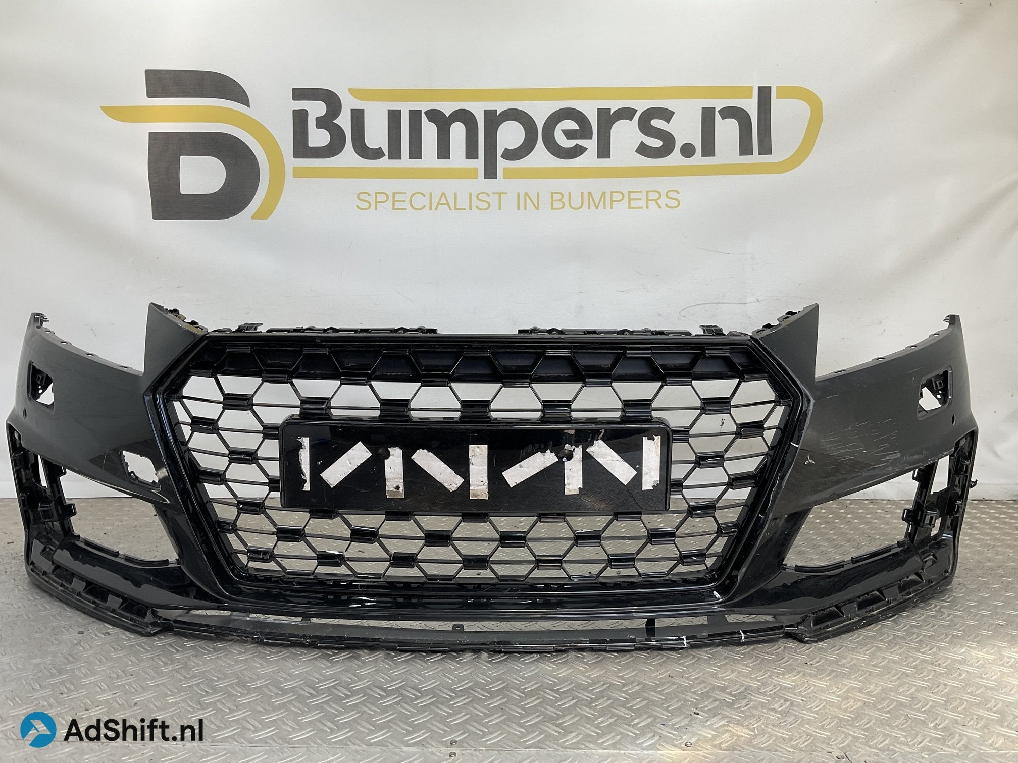 BUMPER Audi TT 2013-2018 8S0807437 VOORBUMPER H5-22327, Bumper