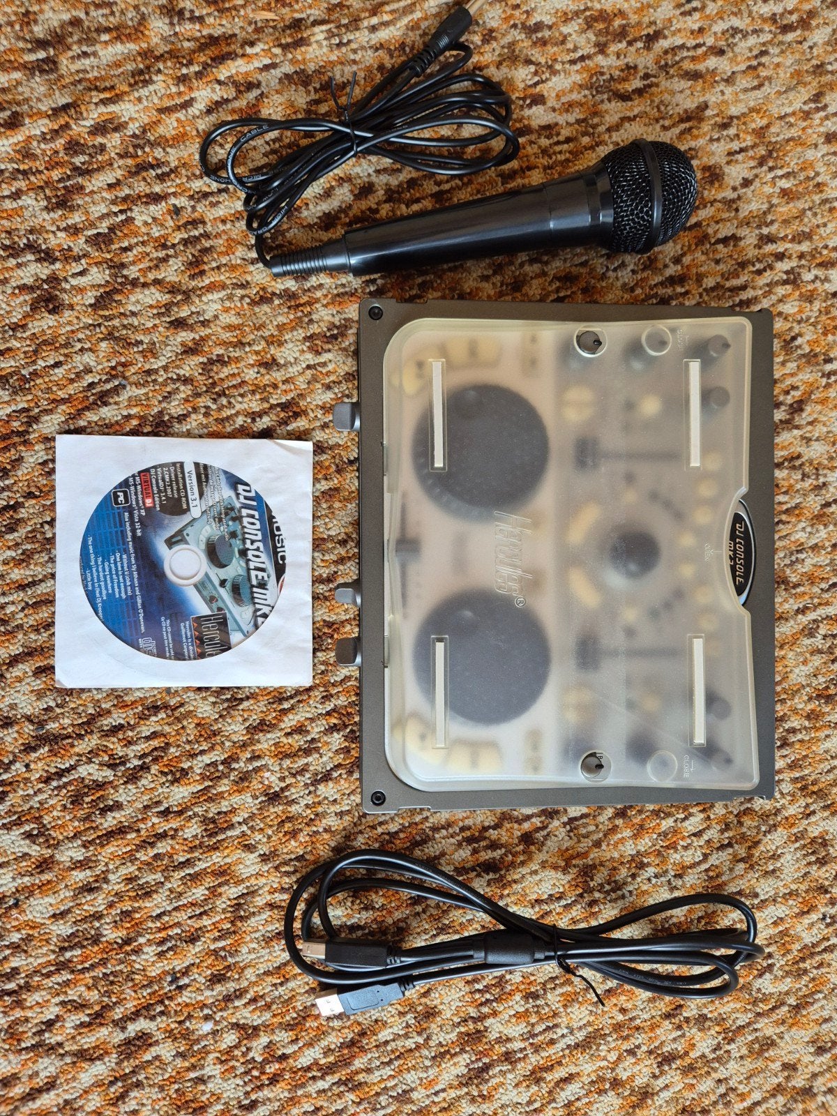 Hercules dj console MK2, Musique & Instruments, Enlèvement