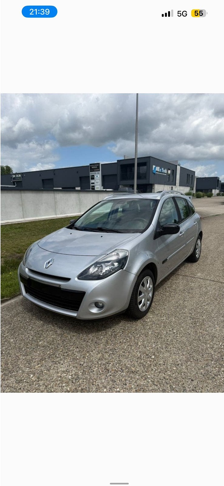 Renault clio 2011, Autos, Argent ou Gris, Achat, Boîte manuelle, 5 portes