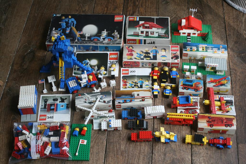 14 Lego des années 70 (dont 367, 349, voitures, etc.) boîte, Pièces supplémentaires incluses, Lego, Ensemble complet, Comme neuf
