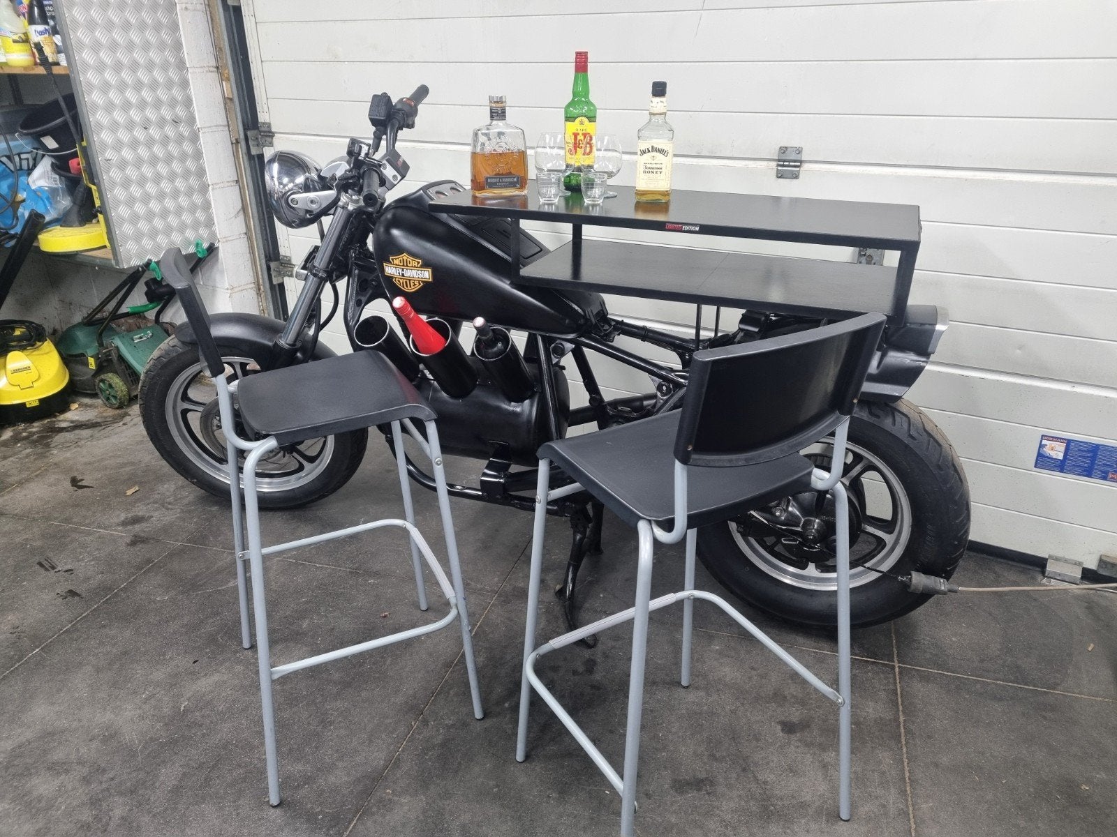 Deco bar moto, Ophalen