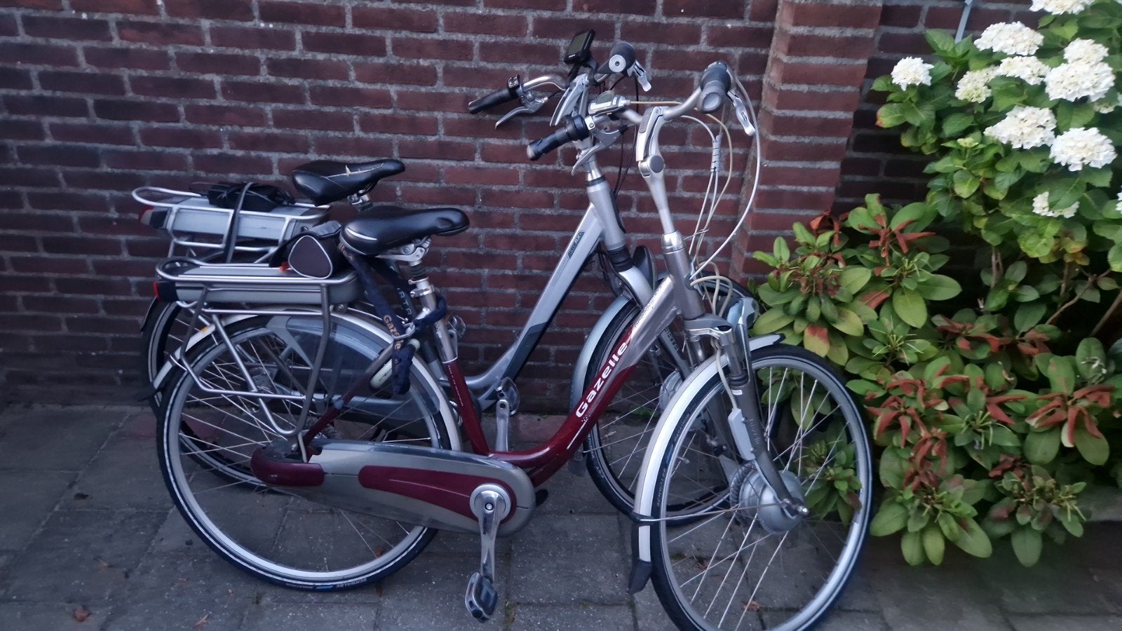 2 elektrische fietsen Met slecht accu, Fietsen en Brommers, Ophalen
