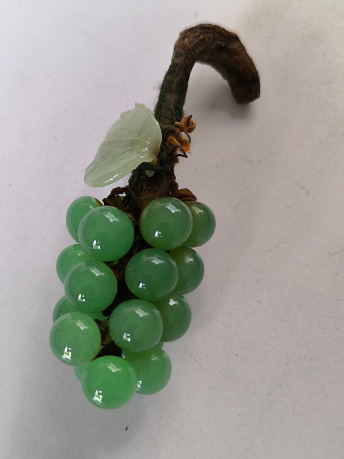 Vintage druiventrosje, jade, Antiquités & Art, Antiquités | Verre & Cristal, Enlèvement ou Envoi