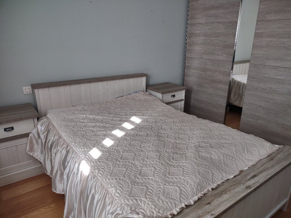 Chambre complète comme neuve  ( cause décès ), Maison & Meubles, Enlèvement, Comme neuf, Deux personnes