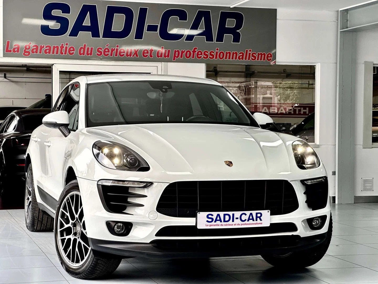 Porsche Macan 2.0 Turbo 252cv PDK - PACKSPORT (automatique), Autos, Porsche, https://public.car-pass.be/vhr/4cd3d5d7-3fc3-4bea-9eff-75382795f859