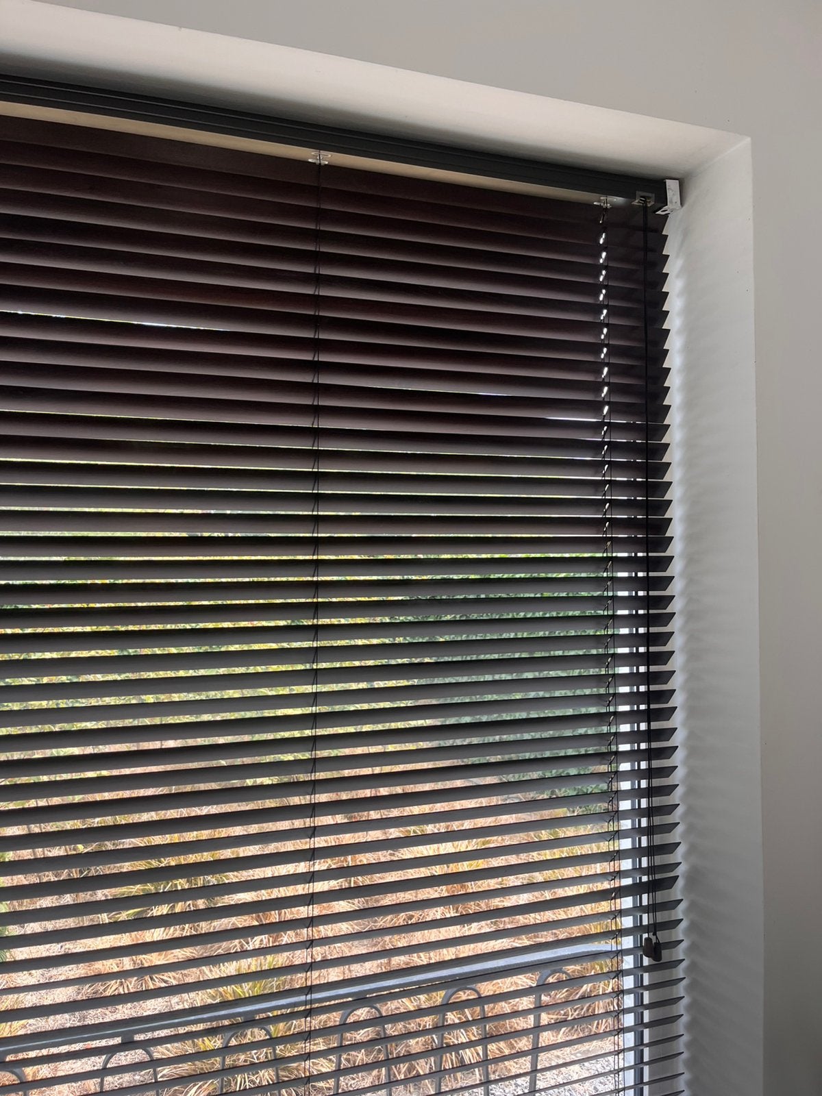 Jaloezieën hout donker bruin zwart, Ophalen, Jaloezie, Bruin, Hout