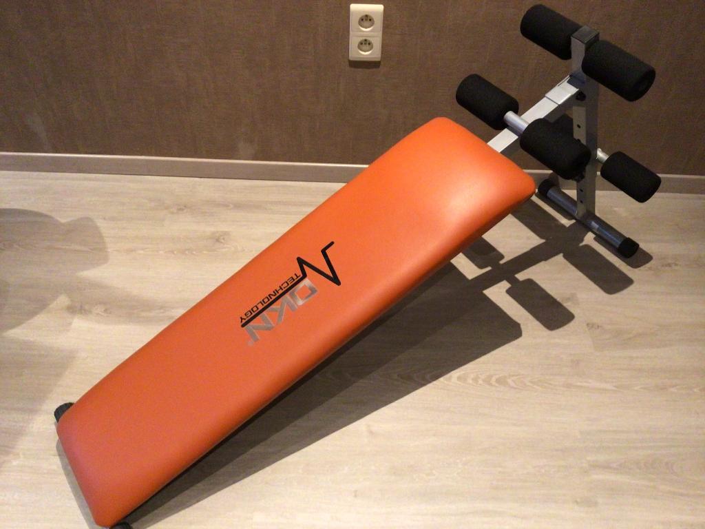 Fitness bank voor buikspieren, Sport en Fitness, Ophalen, Zo goed als nieuw