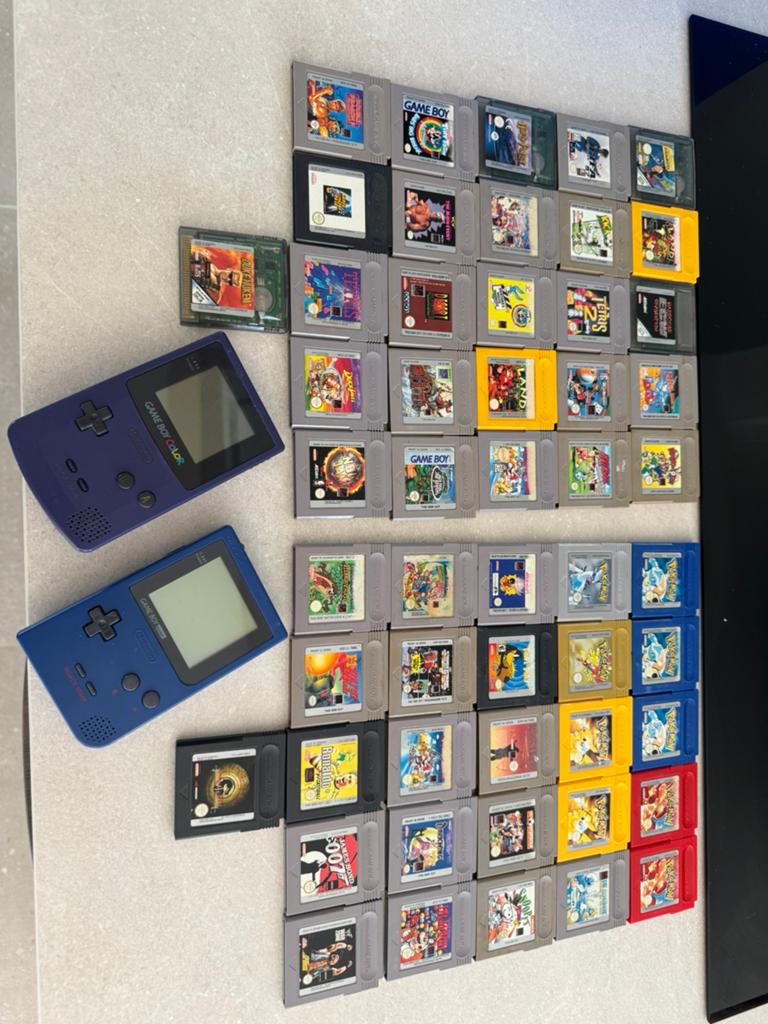 52 gameboy games + 2 consoles, Games en Spelcomputers, Spelcomputers | Nintendo Game Boy, Zo goed als nieuw, Ophalen