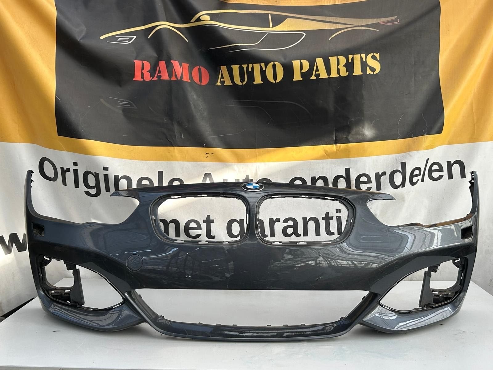 VOORBUMPER BMW F20 F21 1 SERIE 4PDC ORIGINEEL 8091932, Auto-onderdelen, Gebruikt, -, Voor, -