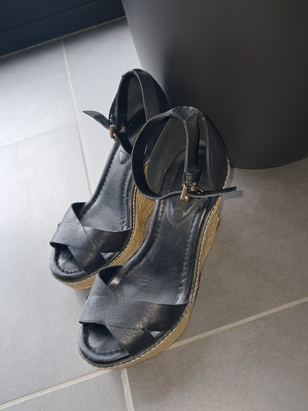 Sleehakken mango 36, Vêtements | Femmes, Chaussures, Mango, Enlèvement ou Envoi, Chaussures à haut talons, Comme neuf