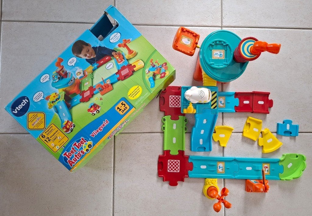 VTech Toet Toet Vliegveld, Ophalen, Gebruikt