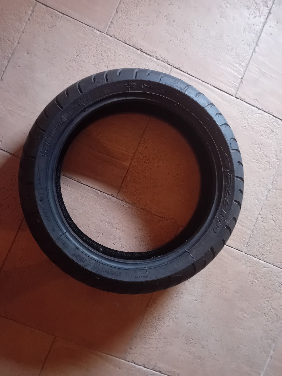 Michelin Pilot Road 5 170 60 17, Ophalen