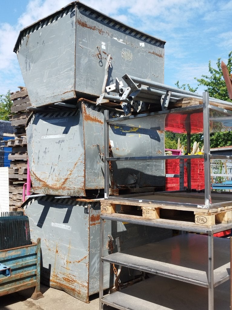 Conteneur inclinable pour chariot élévateur - 2000L - Abîmé, Bricolage & Construction, Conteneurs, Enlèvement