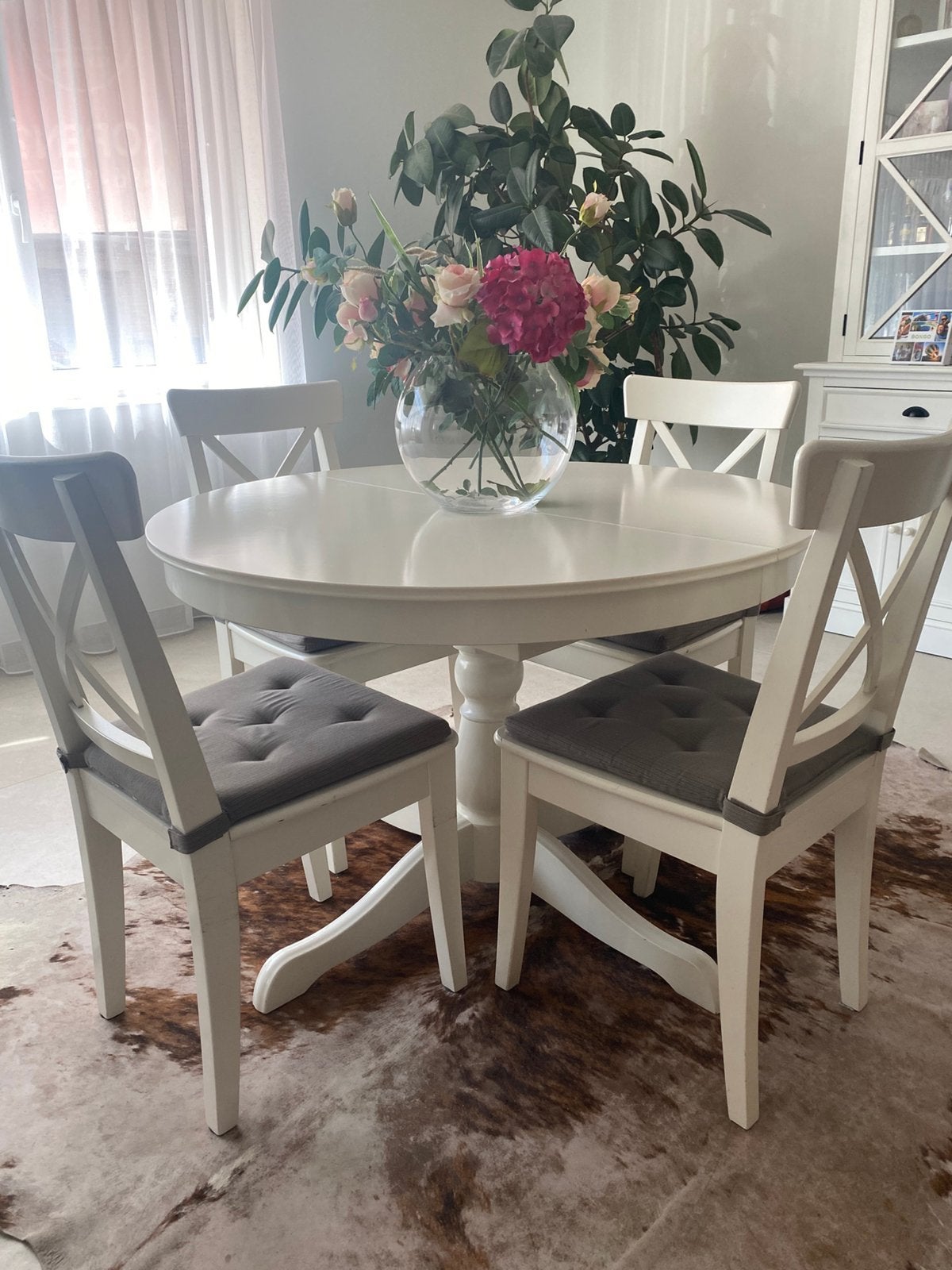 Eettafel uitschuifbaar., Huis en Inrichting, Ophalen, Zo goed als nieuw