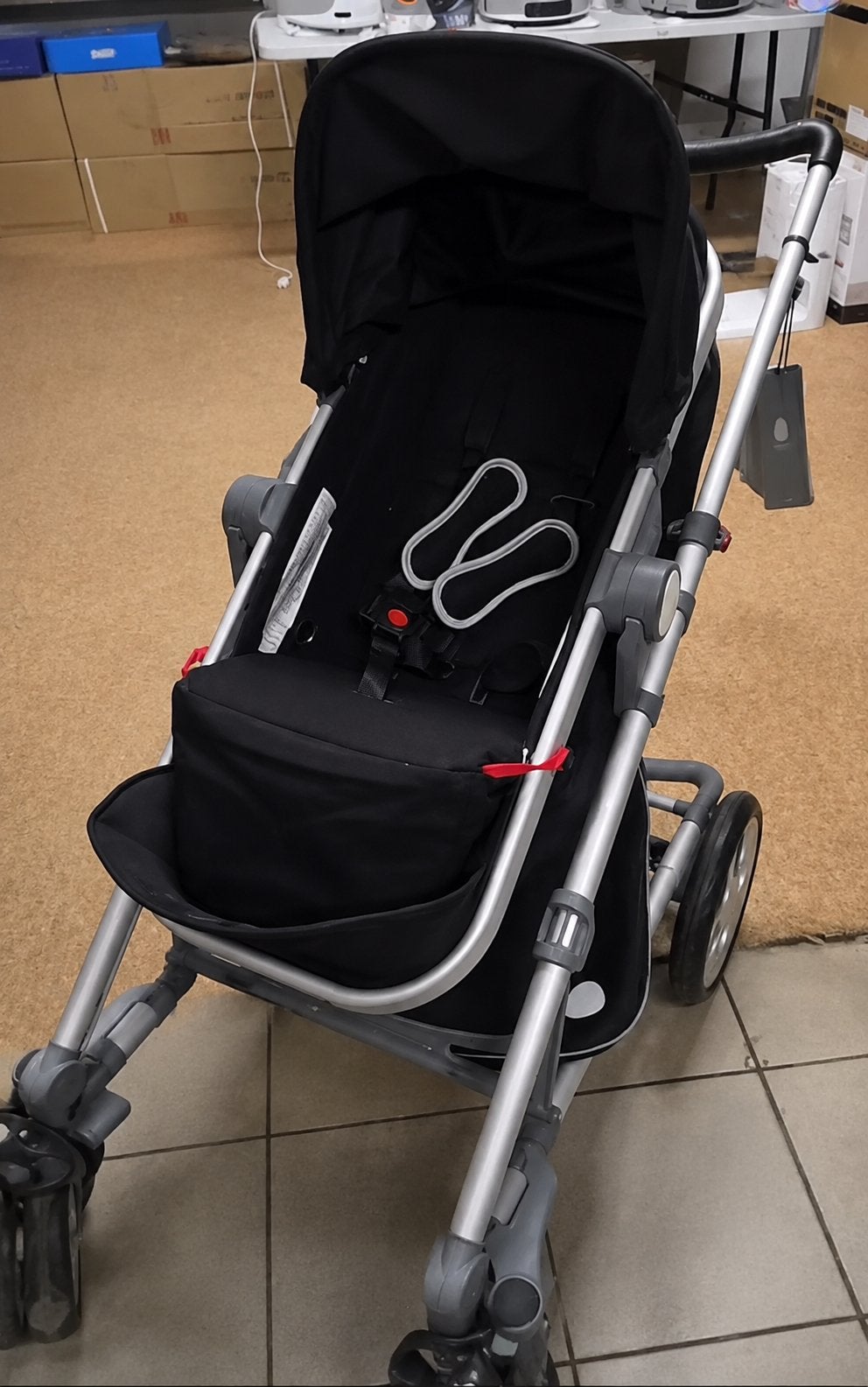 neuve, jamais utilisée, encore dans sa boîte d’origine, Enfants & Bébés, Poussettes & Combinaisons, Neuf, Autres marques, Poussette