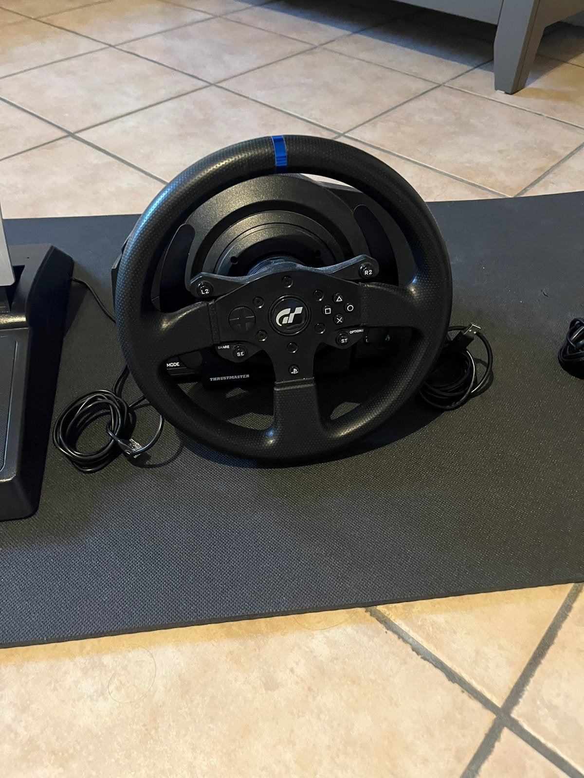 Volant de course TM T300 avec pédales pour PS4 et PS5, Consoles de jeu & Jeux vidéo, PlayStation 4, Comme neuf, Enlèvement, Volant ou Pédales