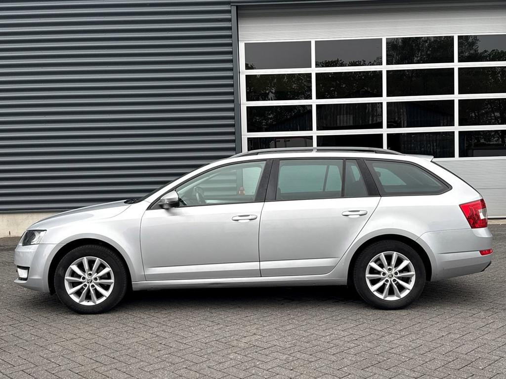 Skoda Octavia Combi 1.6 TDI Greentech Ambition Businessline,, Auto's, Voorwielaandrijving, Euro 5, Gebruikt, 4 cilinders