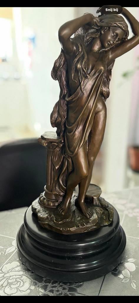 Groote bronze beeld, Enlèvement