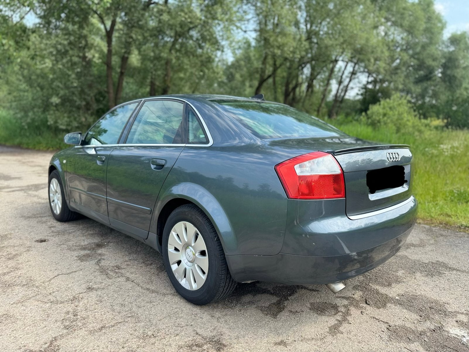 Audi A4 2,0 benzine gekeurd vvk, lez ok, airco, …, Autos, Audi, Bluetooth, Argent ou Gris, Boîte manuelle, A4