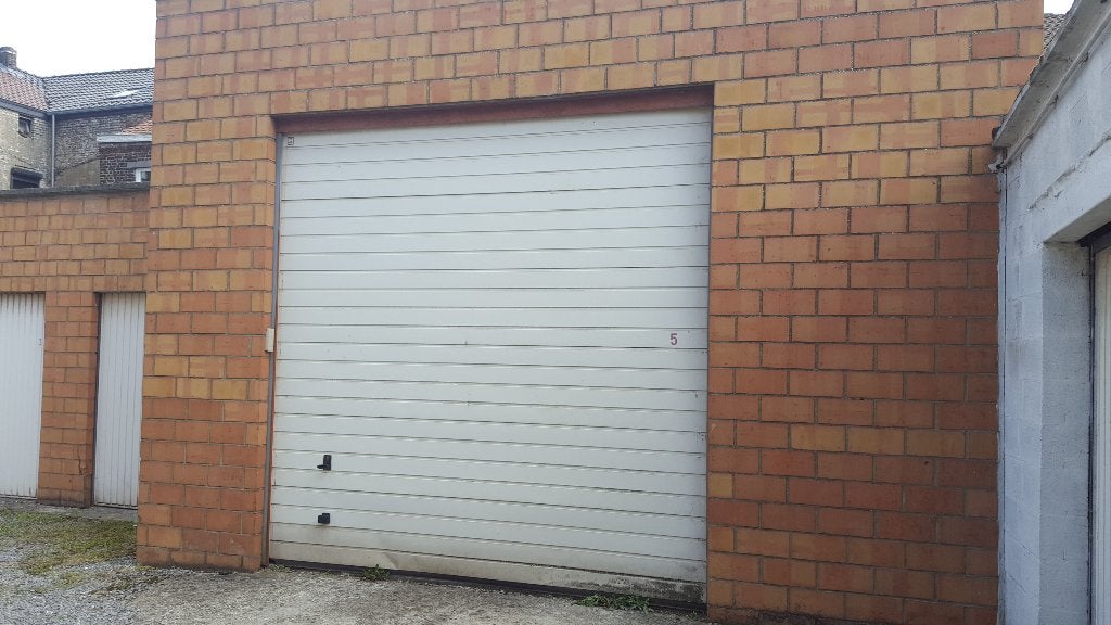 Garage of magazijn te huur --> nu beschikbaar, Immo, Garages en Parkeerplaatsen, Charleroi