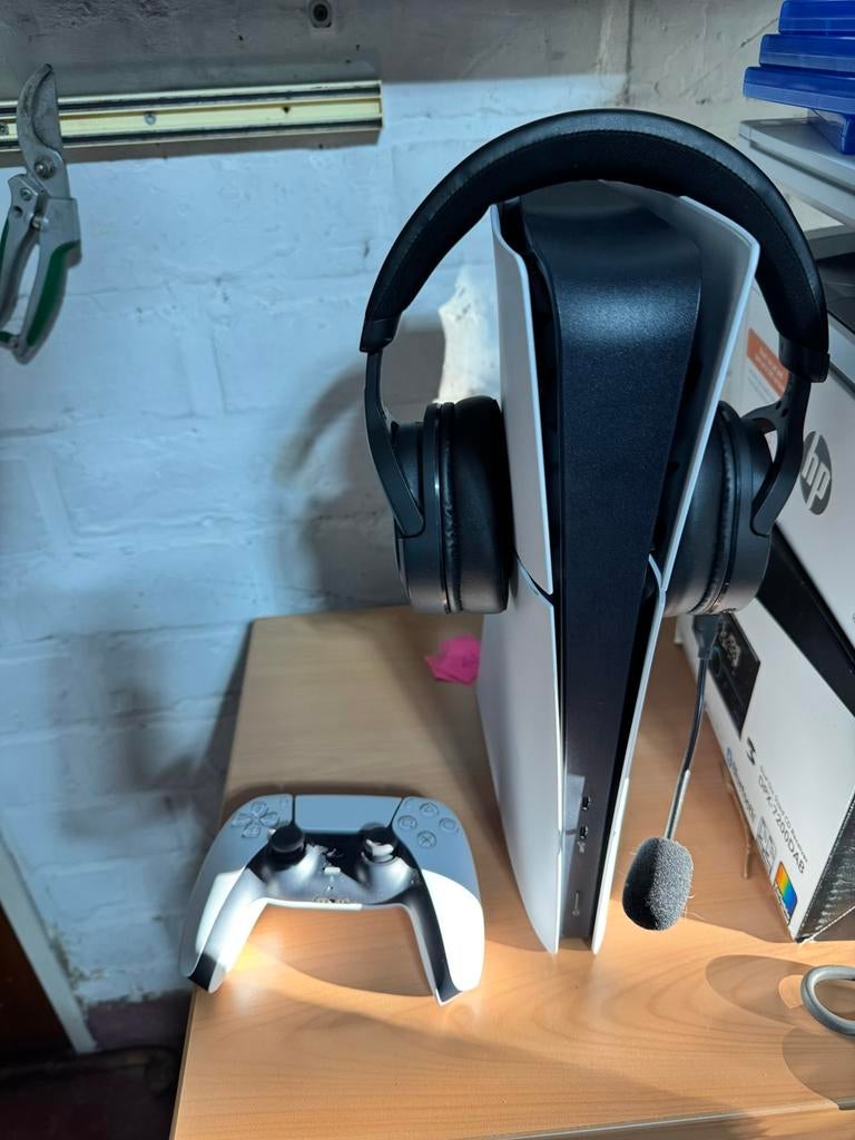 PS5 slim digital edition met 1 controller en headset, Games en Spelcomputers, Ophalen, Zo goed als nieuw, Playstation 5 Digital