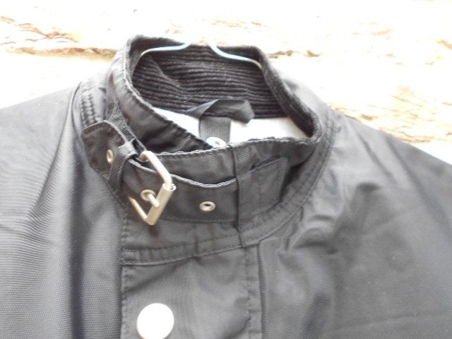 veste Belstaff état neuf 100 euros, Motos, Femmes, Manteau | tissu, Belstaff, Enlèvement ou Envoi