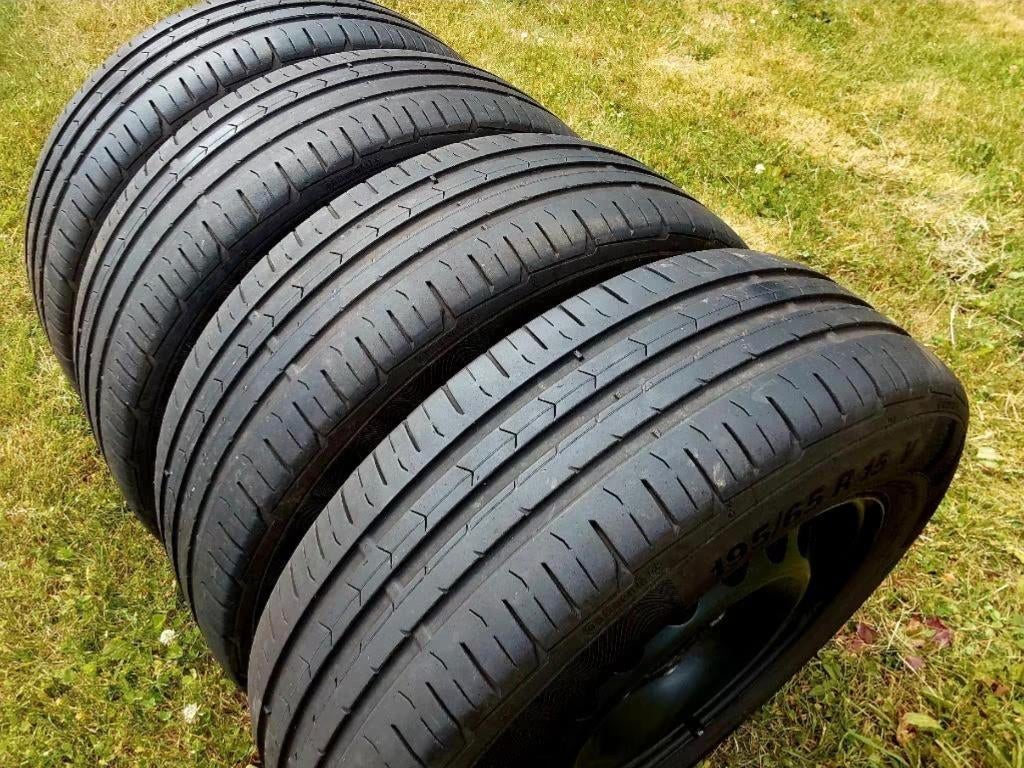 Très bons pneus été 195/65-15, jantes originales VW, Autos : Pièces & Accessoires, 15 pouces, Pneus et Jantes, Pneus été, Enlèvement