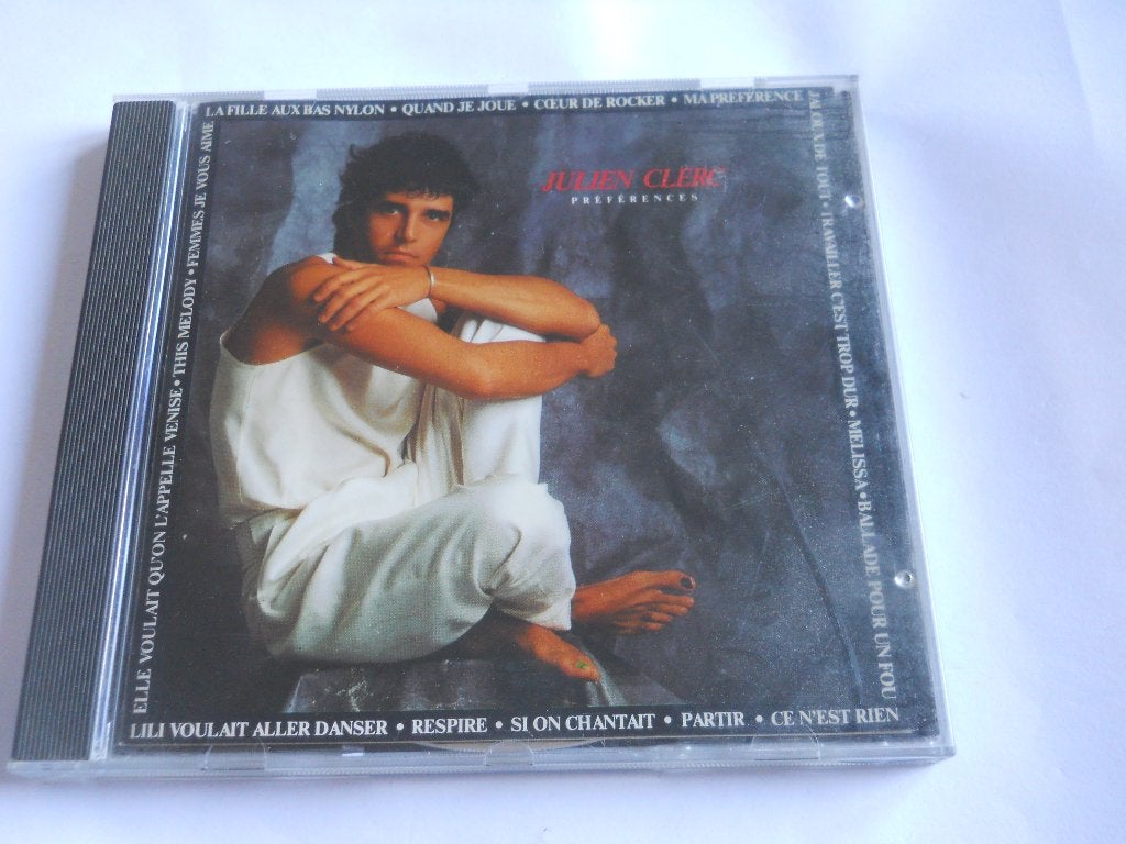 CD - JULIEN CLERC - PREFERENCES - GREATEST HITS, Ophalen of Verzenden, Zo goed als nieuw, Verzamelalbum, Eerste persing