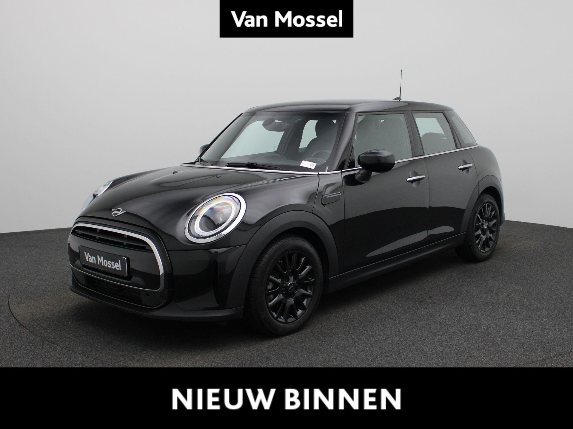 Mini Mini 5 door Cooper (100 kW), Stof, Gebruikt, Zwart, 136 pk