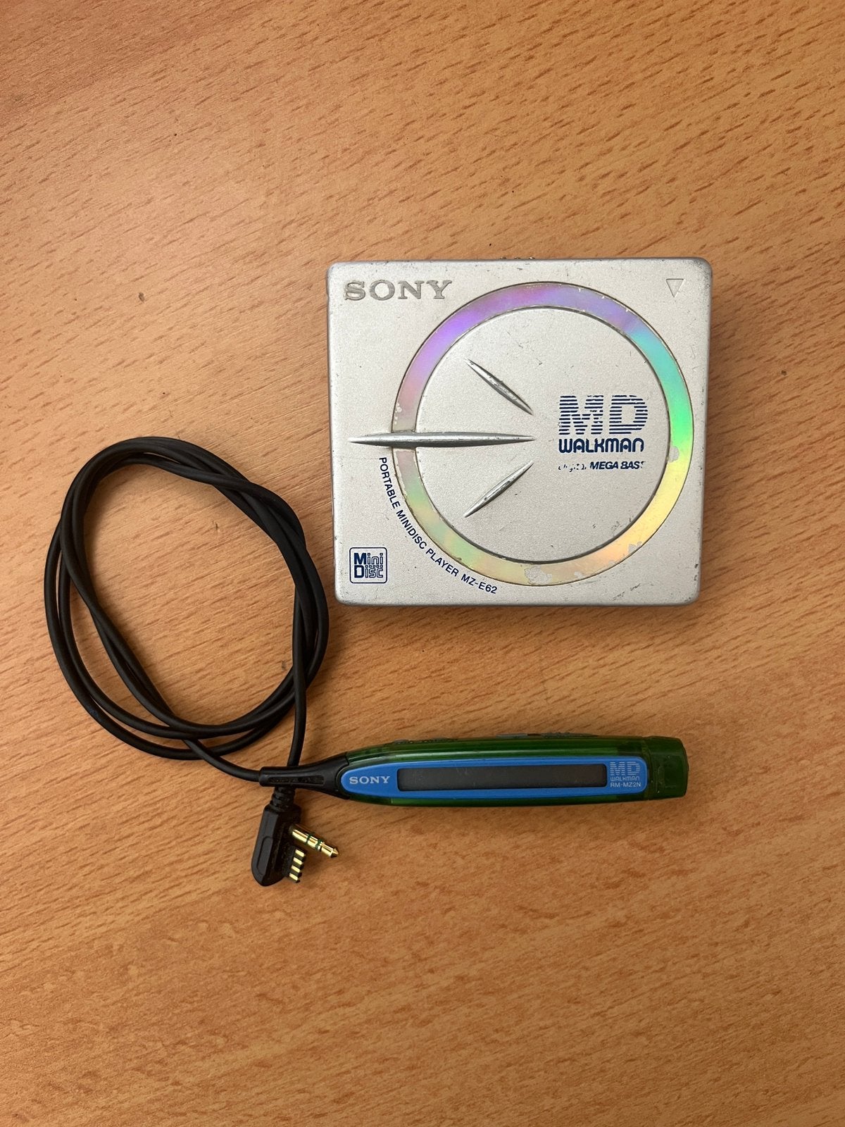 Baladeur MiniDisc Sony MZ-E62 + Télécommande d'origine, TV, Hi-fi & Vidéo, Enlèvement ou Envoi
