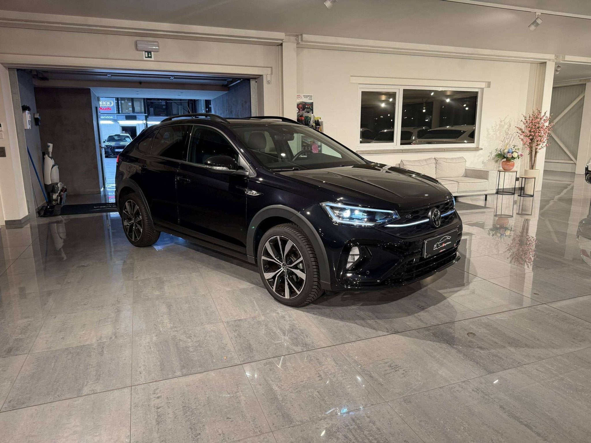 Volkswagen Taigo 3x R-LINE * ALCANTARA * ZETEL VERWARMING *, Autos, 135 g/km, Alcantara, Noir, 5 portes
