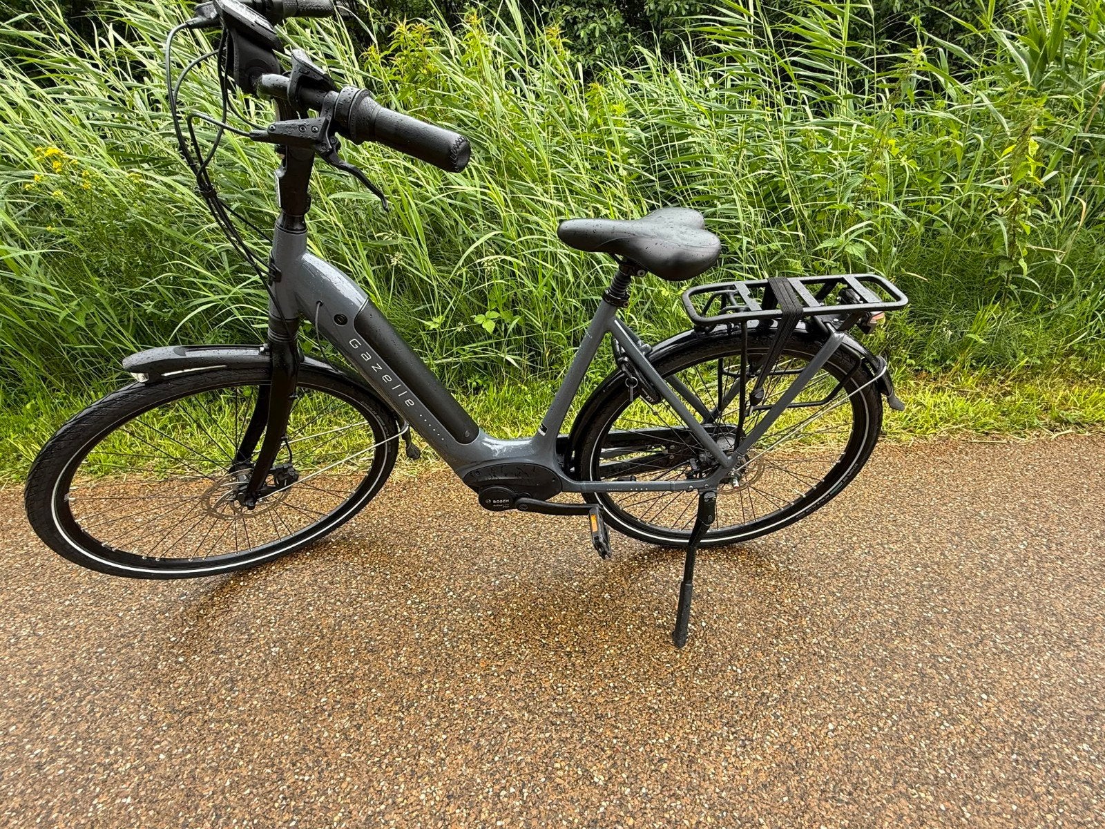 Gazelle Grenoble C8 2023 - In Zeer Goede Staat - Met Lader, Ophalen, Zo goed als nieuw, 51 tot 55 cm, 50 km per accu of meer