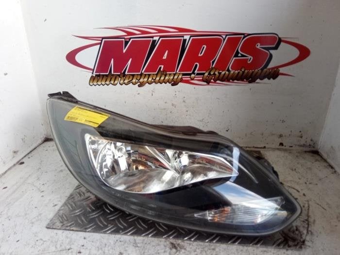 Phare droit d'un Ford Focus, -, -, 3 mois de garantie, -