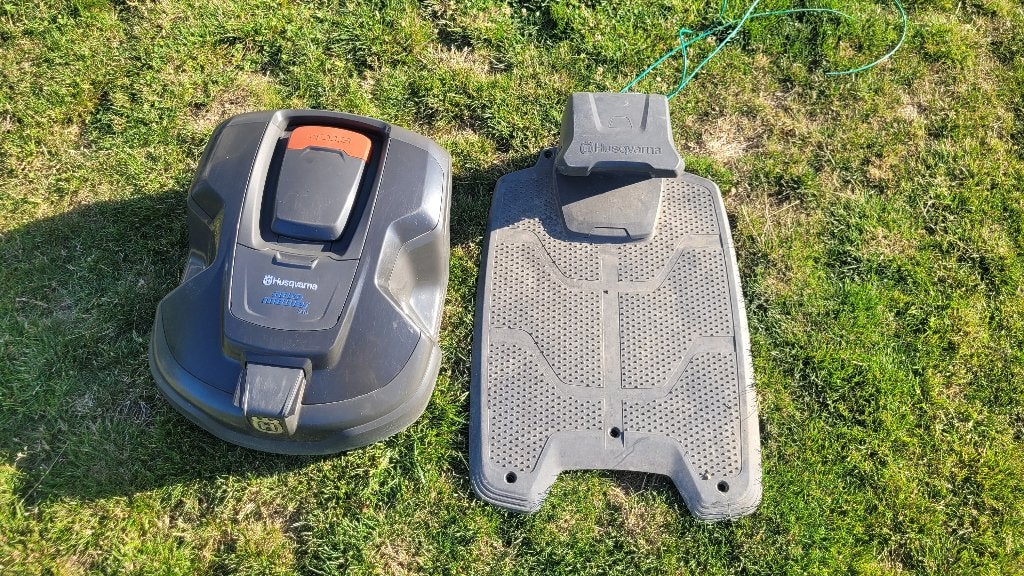 Robot tondeuse Husqvarna Automower 310, Jardin & Terrasse, Tondeuses robotisées, Enlèvement, Utilisé, HUSQVARNA