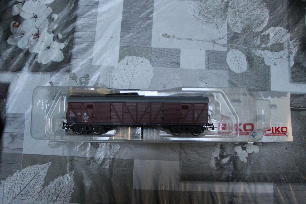 wagon couvert à bogies PIKO DR, Enlèvement ou Envoi, Courant alternatif, Wagon, NS