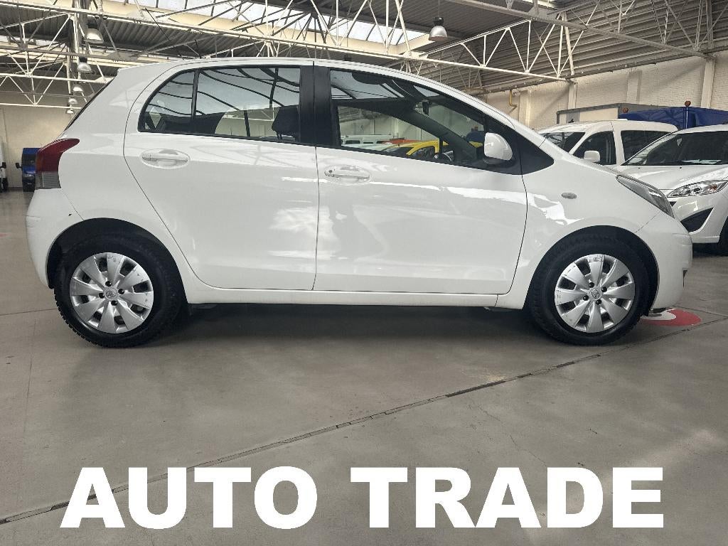 TOYOTA YARIS 1.4B | AIRCO | 1STE EIG. | 122000km | 1J GAR., Auto's, Voorwielaandrijving, Stof, 4 cilinders, Wit