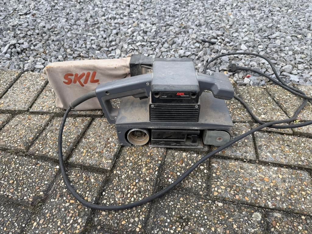 Skil schuurmachine, Ophalen