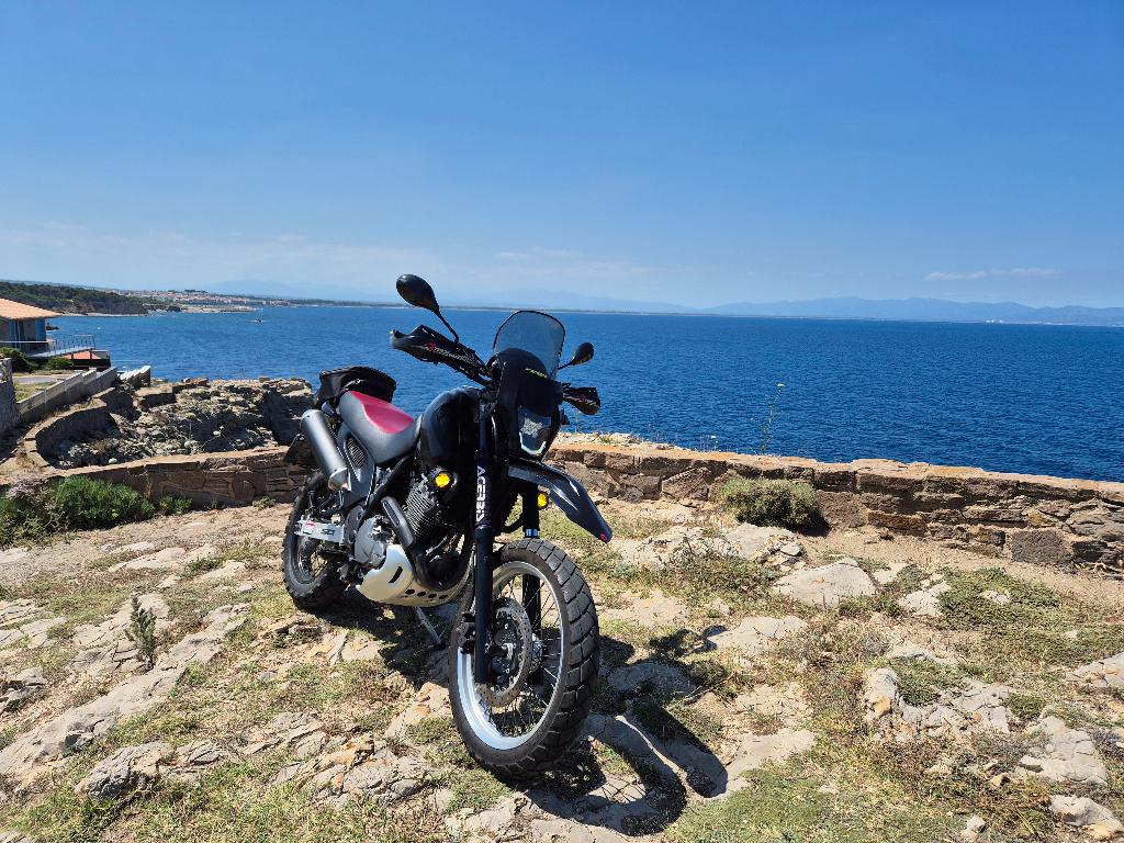 Mooie allroad suzuki 650, Motos, Tourisme, Occasion, Particulier, 1 cylindre