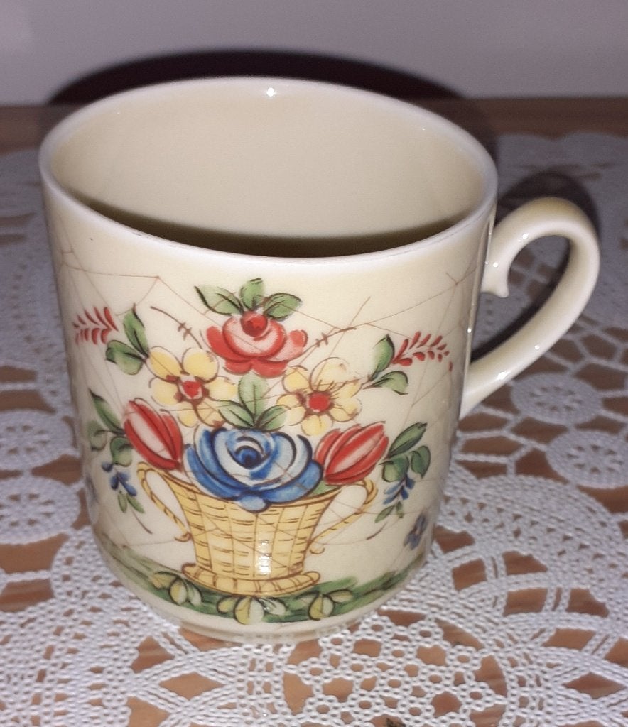 Tasse KRONESTER BAVARIA N6 - porcelaine de haute qualité, Enlèvement