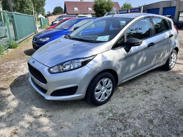 Ford Fiesta 1.2 44kw (bj 2016), Auto's, Stof, Gebruikt, 4 cilinders, Bedrijf