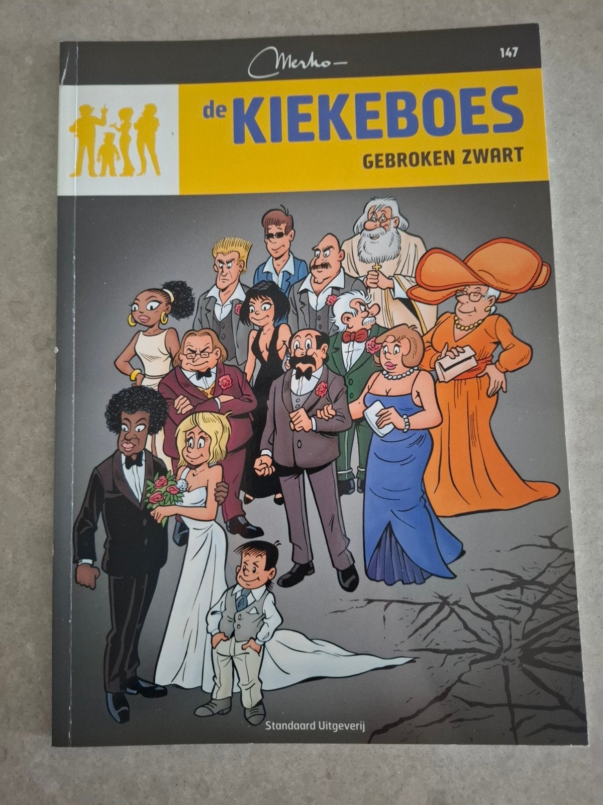 Peekaboo « Broken Black », Enlèvement ou Envoi, Une BD, Merho, Comme neuf