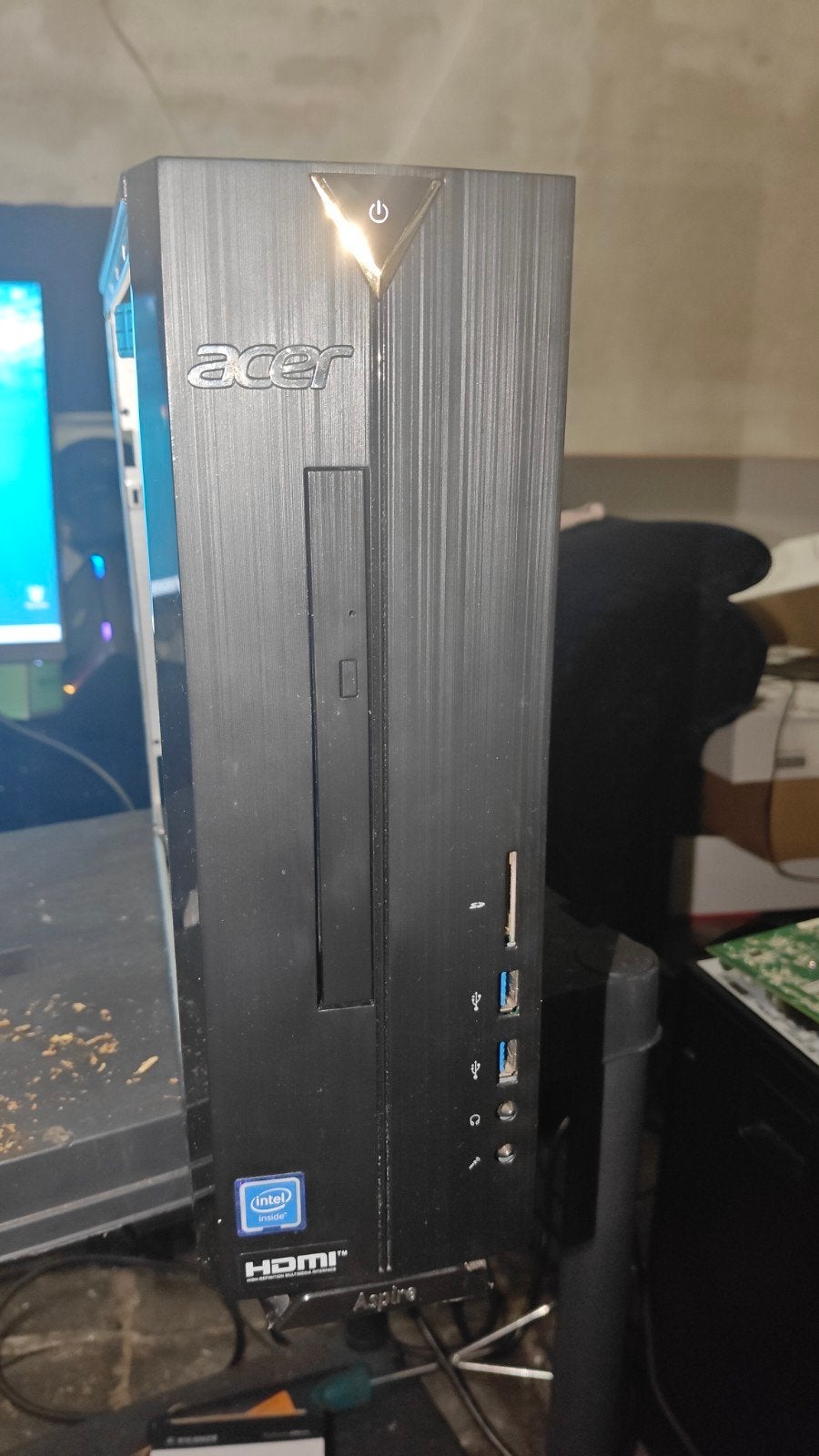 ​kleine pc met ssd en m2 ssd met 12 gb ddr4 nieuwe oplader v, Ophalen of Verzenden, SSD
