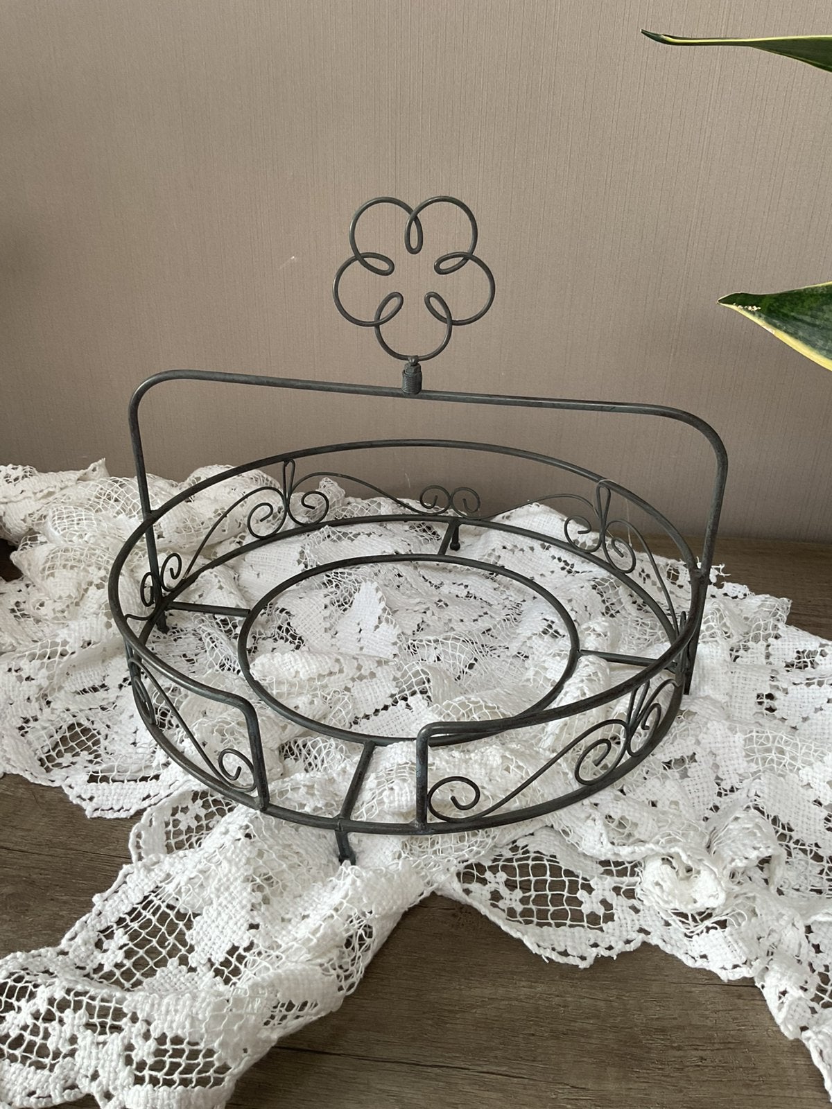 Landlijk metalen decoratieschaal, Huis en Inrichting, Ophalen of Verzenden, Zo goed als nieuw