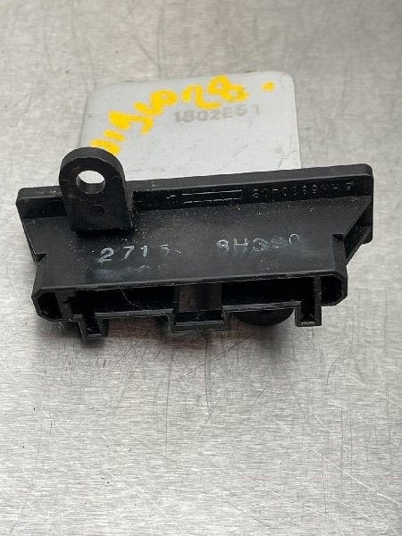 KACHELWEERSTAND Nissan Almera Tino (V10M) (01-2000/02-2006), Auto-onderdelen, Gebruikt, Nissan