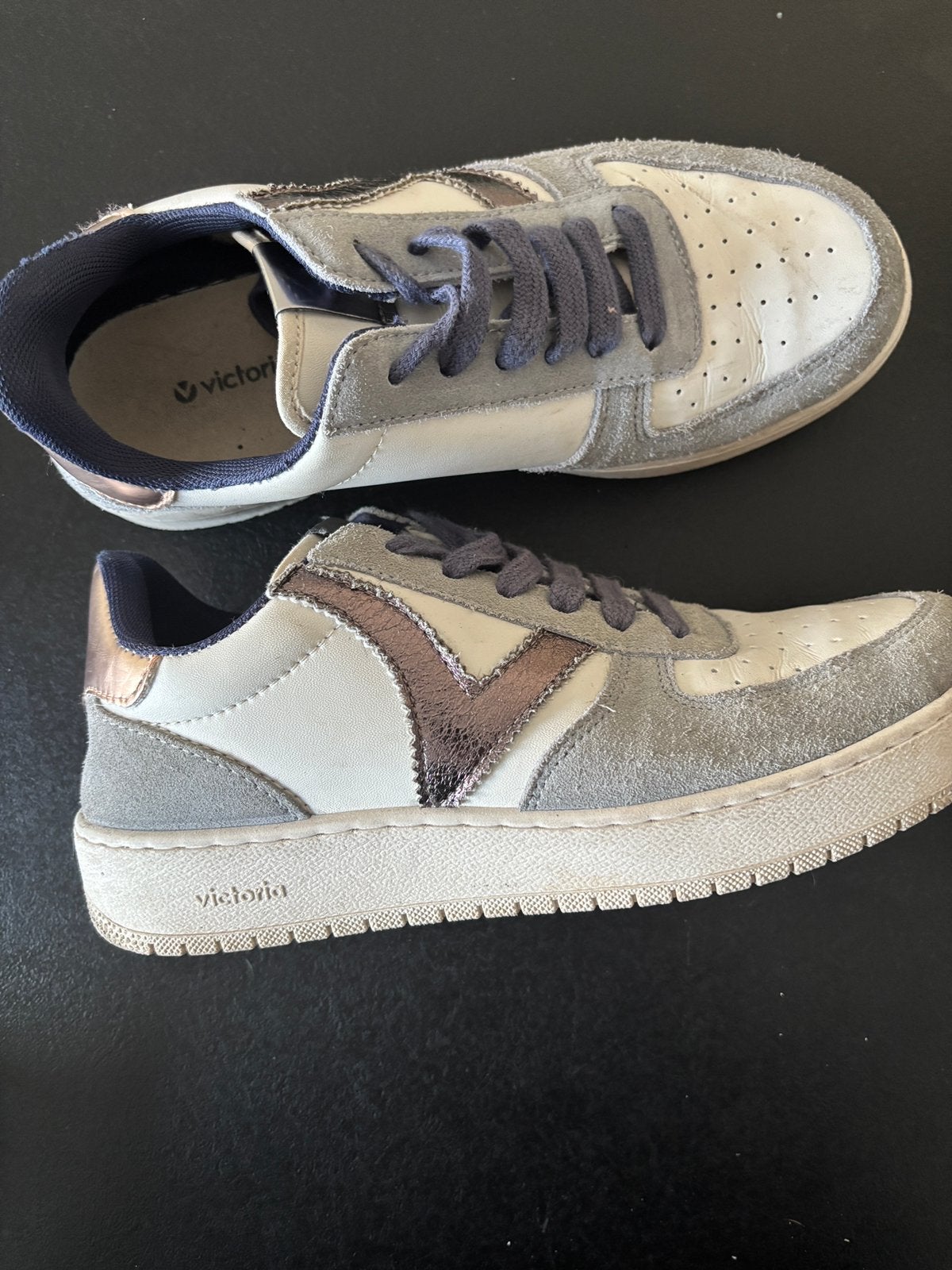 Sneakers Victoria blauw, Kleding | Dames, Ophalen of Verzenden, Zo goed als nieuw, Blauw, Sneakers
